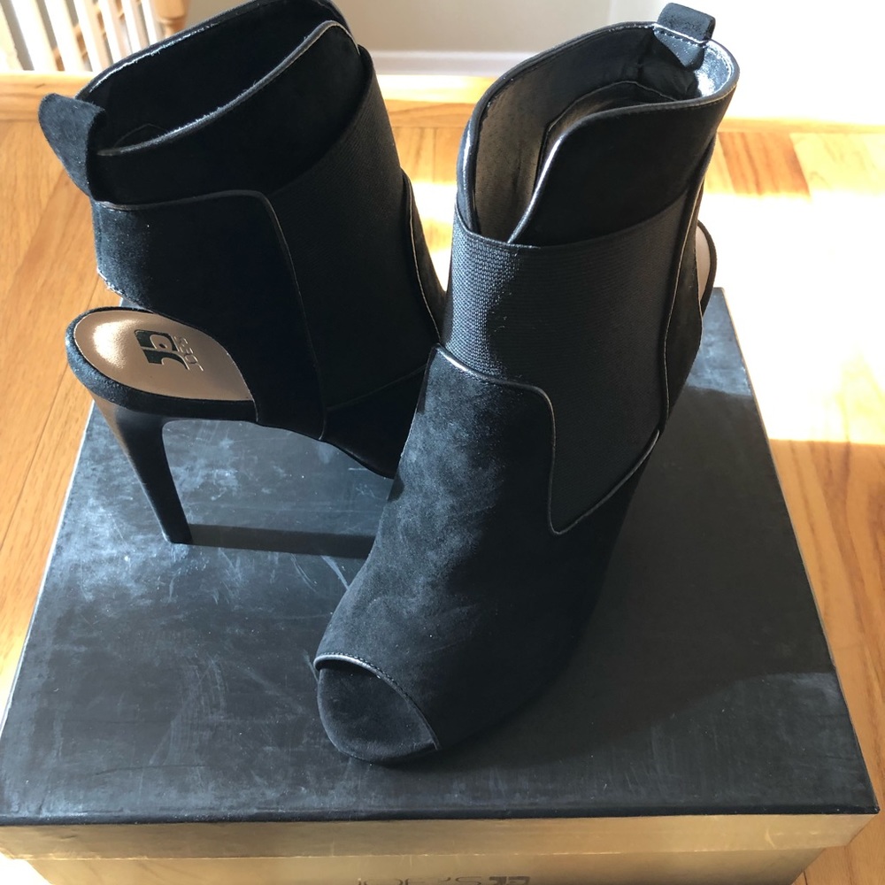 New in box Joe’s open toe and back ankle boots.